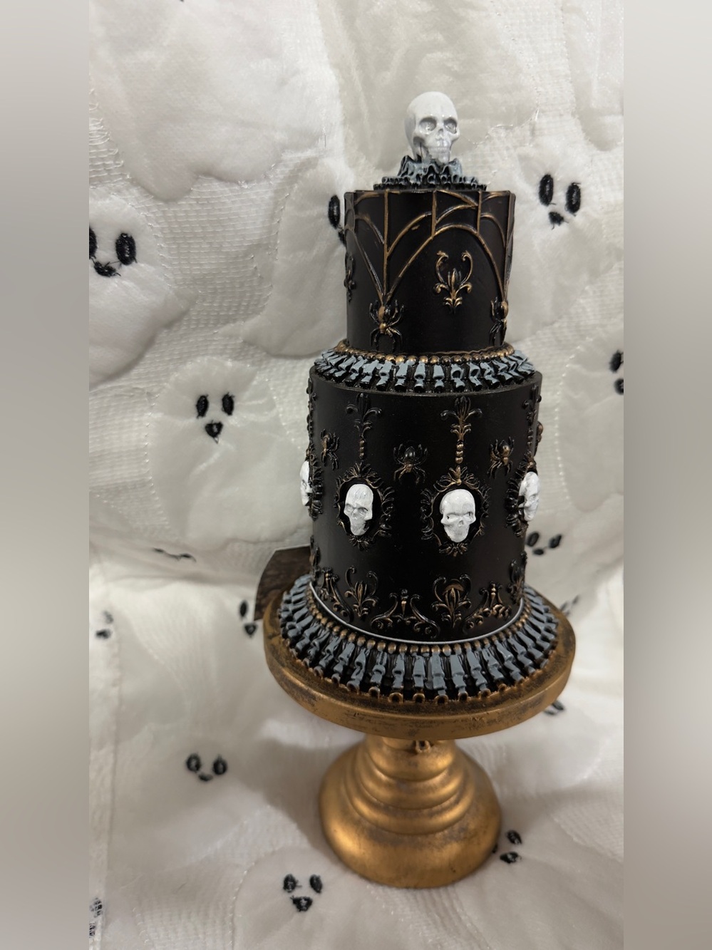 Christian Siriano Black and Gold Gothic Skull Candle Ornament